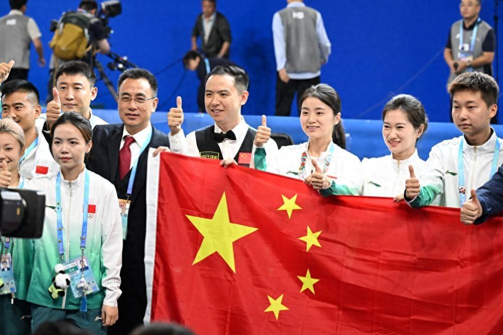 成功捧起金, 这一决定让