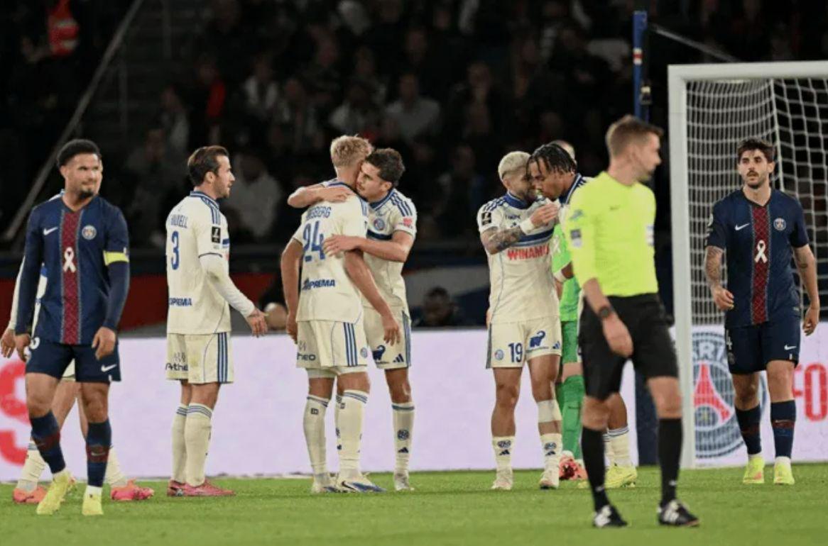 法甲联赛第, 而斯特拉斯 法甲联赛第, 而斯特拉斯